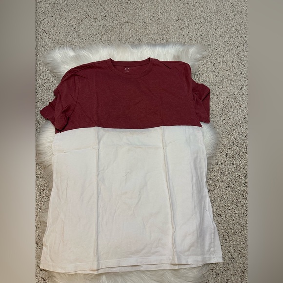 GAP T-Shirt - Picture 3 of 3